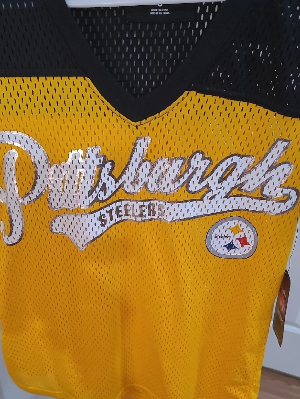 G-III Pittsburgh Steelers Women's Jersey T-Shirt. Size S
